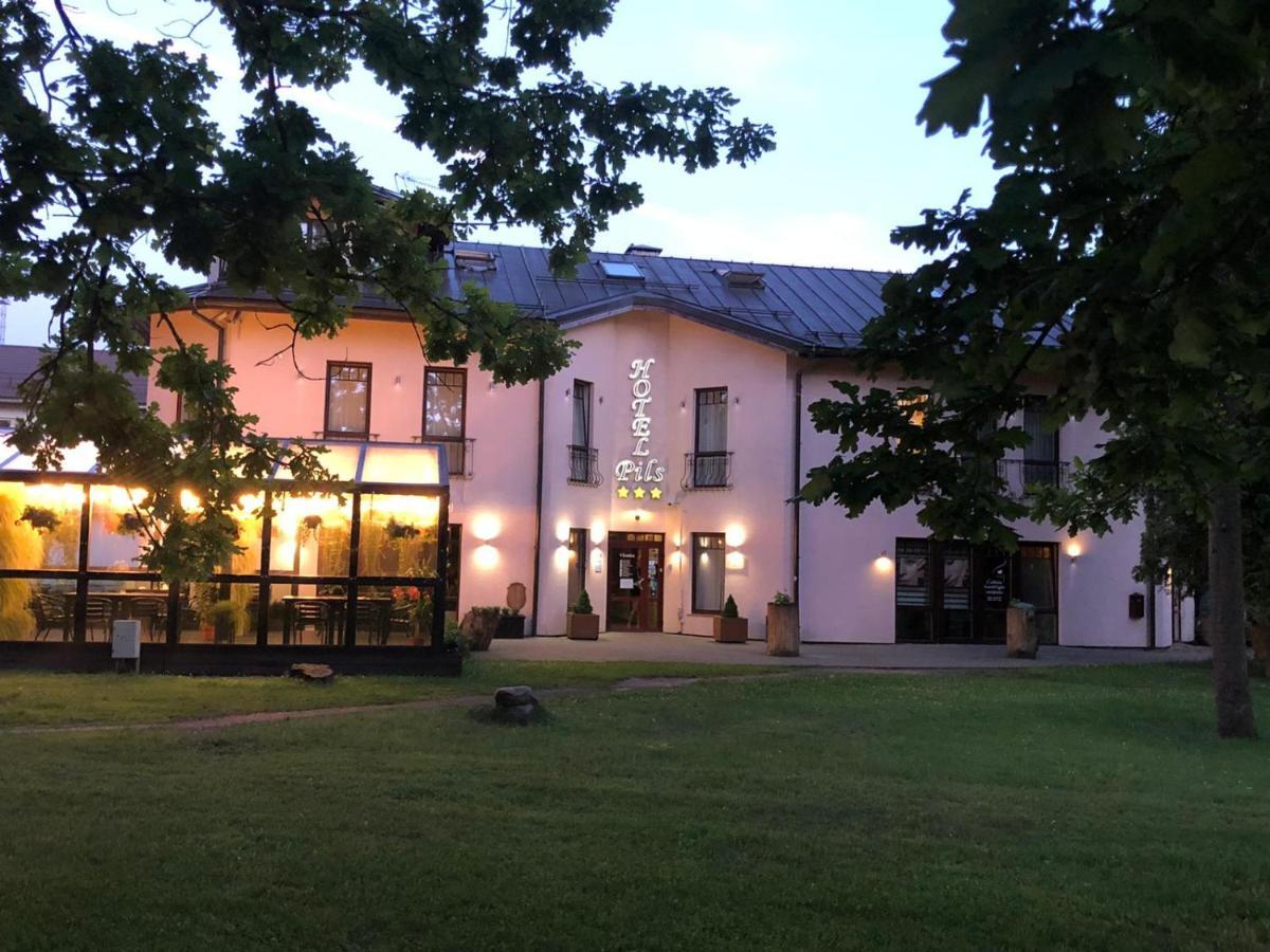 Hotel Pils With Self-Check In Sigulda Eksteriør billede