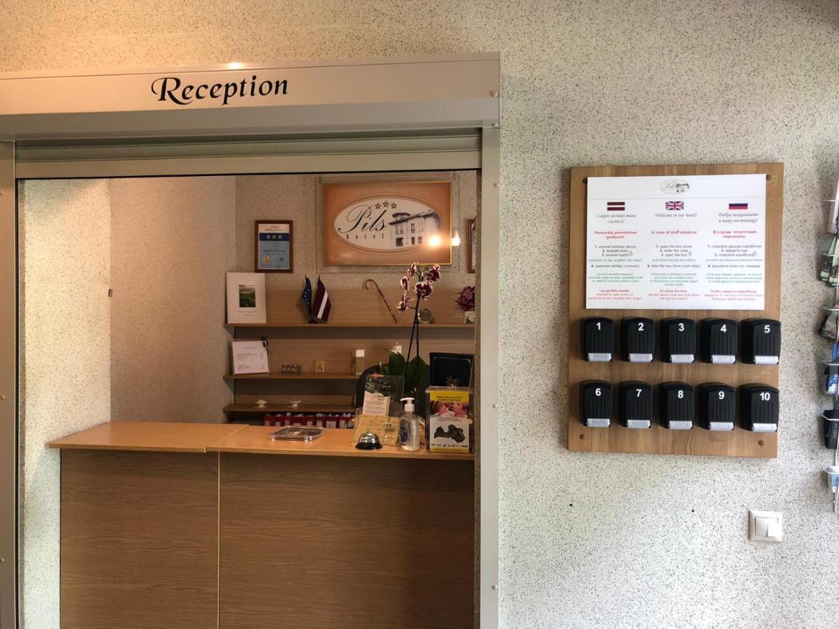Hotel Pils With Self-Check In Sigulda Eksteriør billede