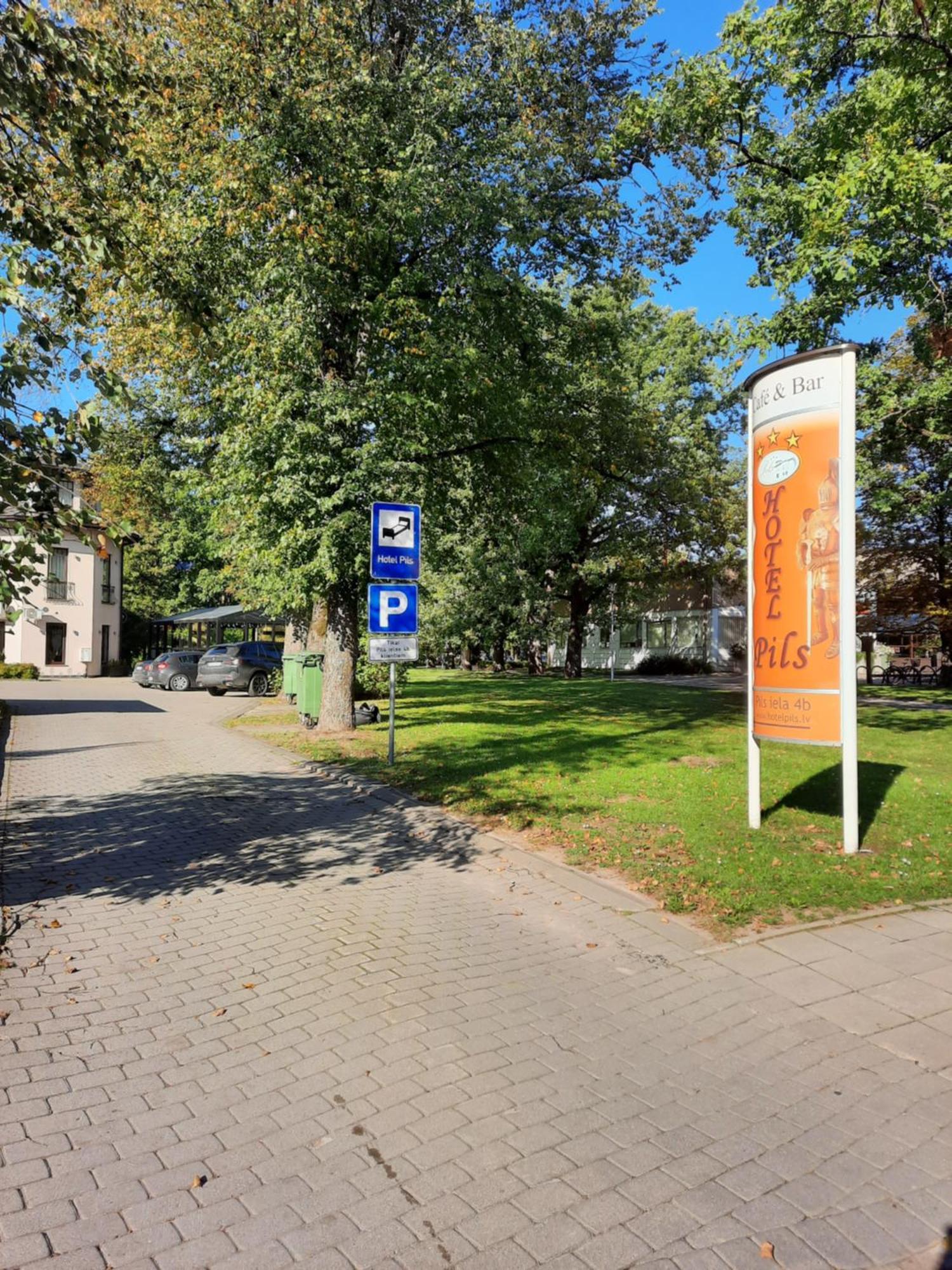 Hotel Pils With Self-Check In Sigulda Eksteriør billede